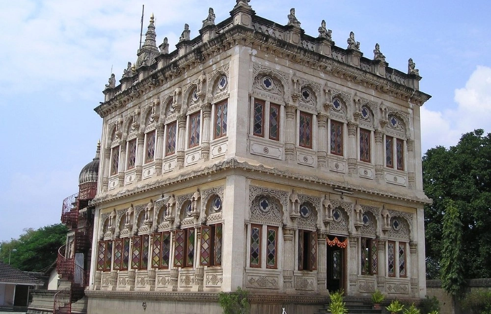 Crystal Villa Resort Attraction Pictures