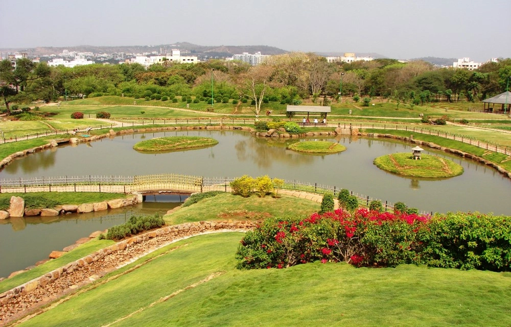 Crystal Villa Resort Attraction Pictures