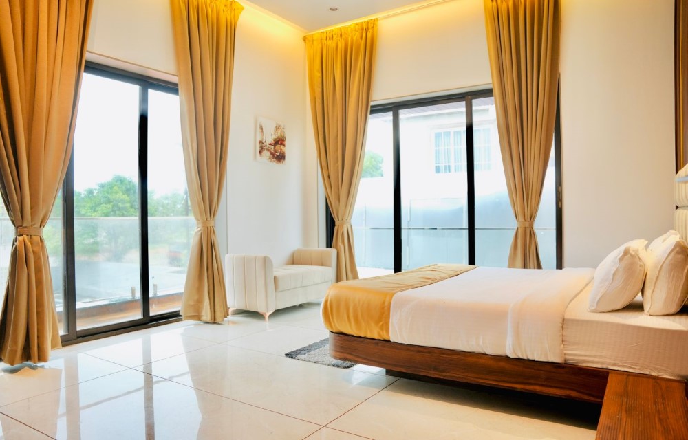 Crystal Villa Resort Gallery Pictures