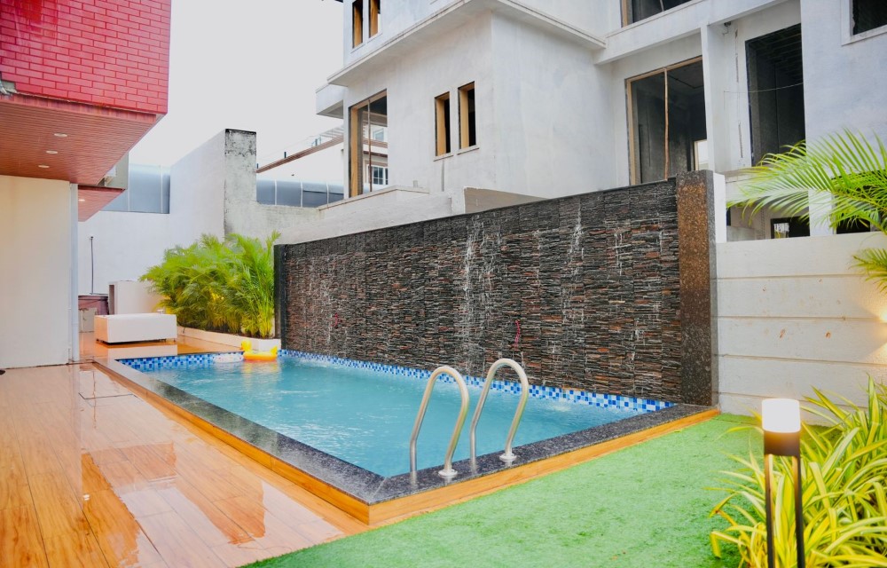 Crystal Villa Resort Gallery Pictures